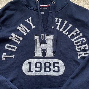 Tommy Hilfiger Womens Medium Cropped Hoodie